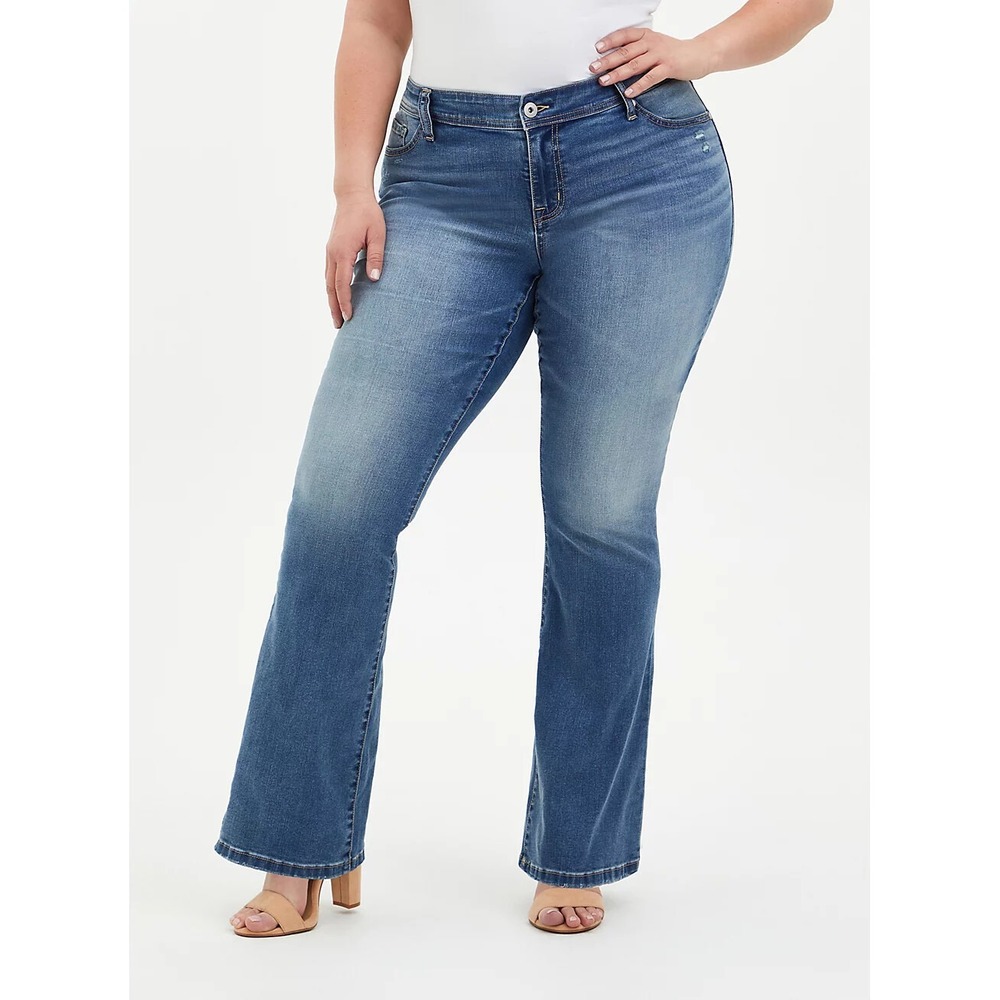 NWT Torrid Luxe Slim Boot Jeans Light Wash Super Stretch Denim Plus Size 26 - Picture 4 of 12